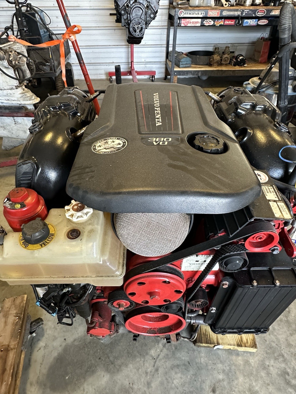 Volvo Penta V6-380-C-N